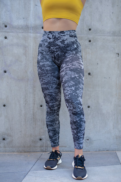 Pirate Black Elite Camo Leggings